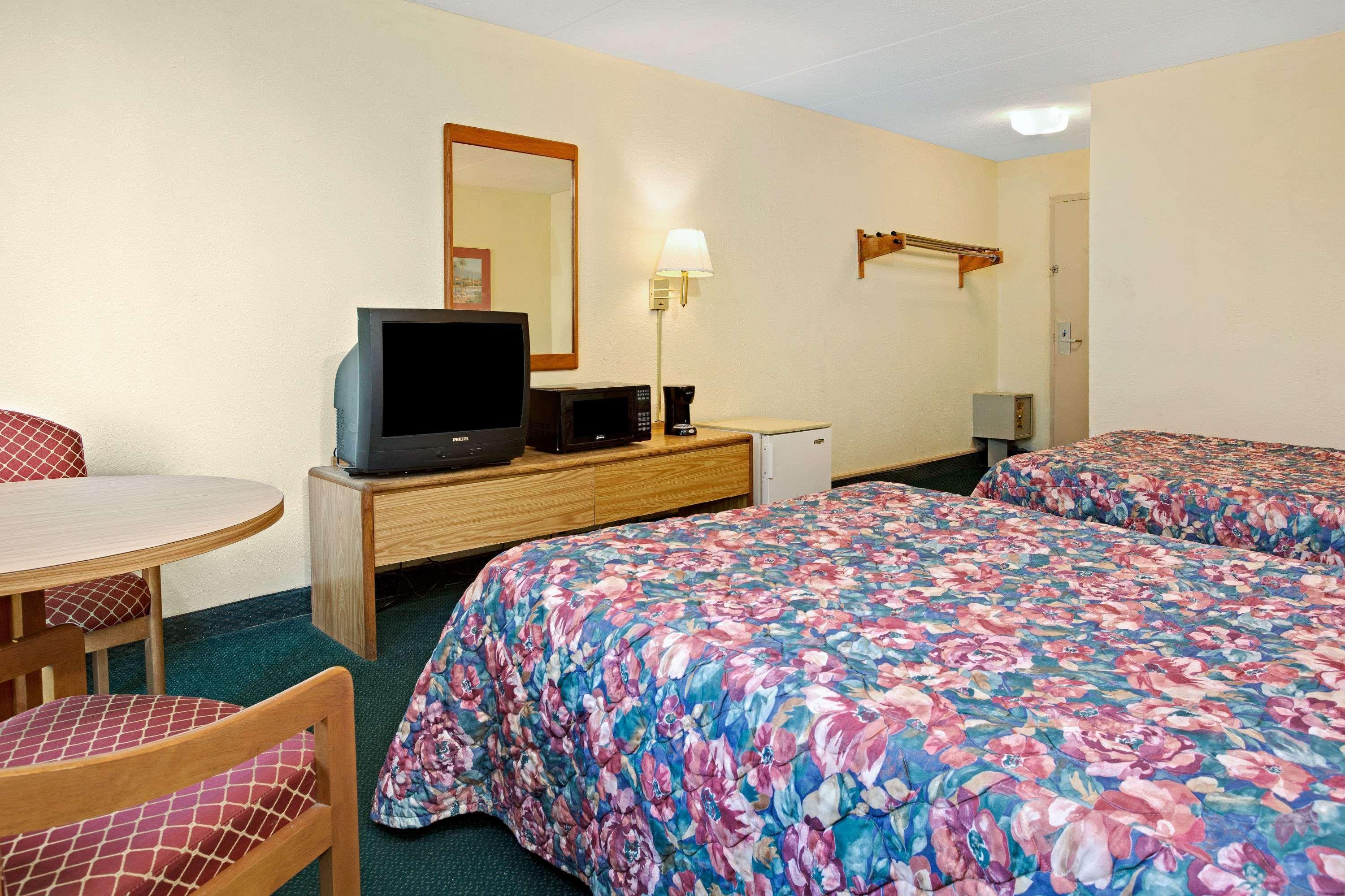 Days Inn By Wyndham Sharonville Kültér fotó